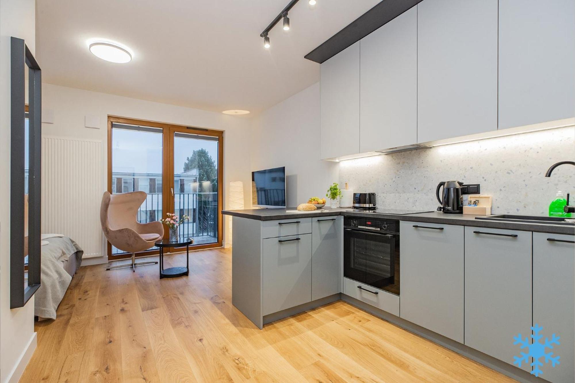 Shortstaypoland Zdziechowskiego Apartment
