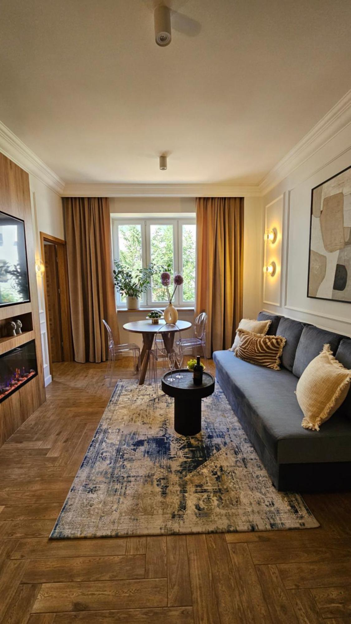Movo Selected Old Town Apartment