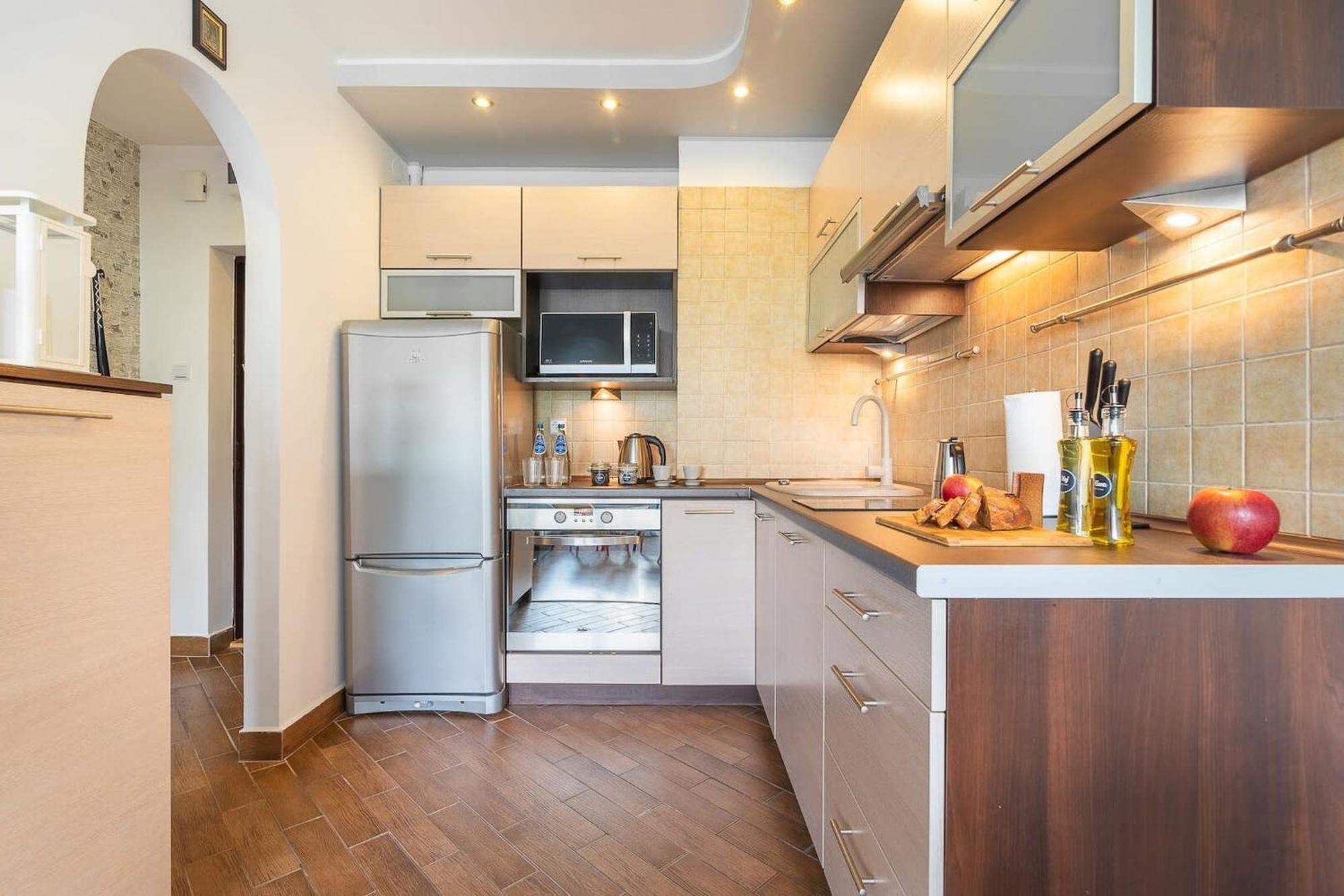 Apartment Spacious & Bright On Mokotow By Renters Warschau