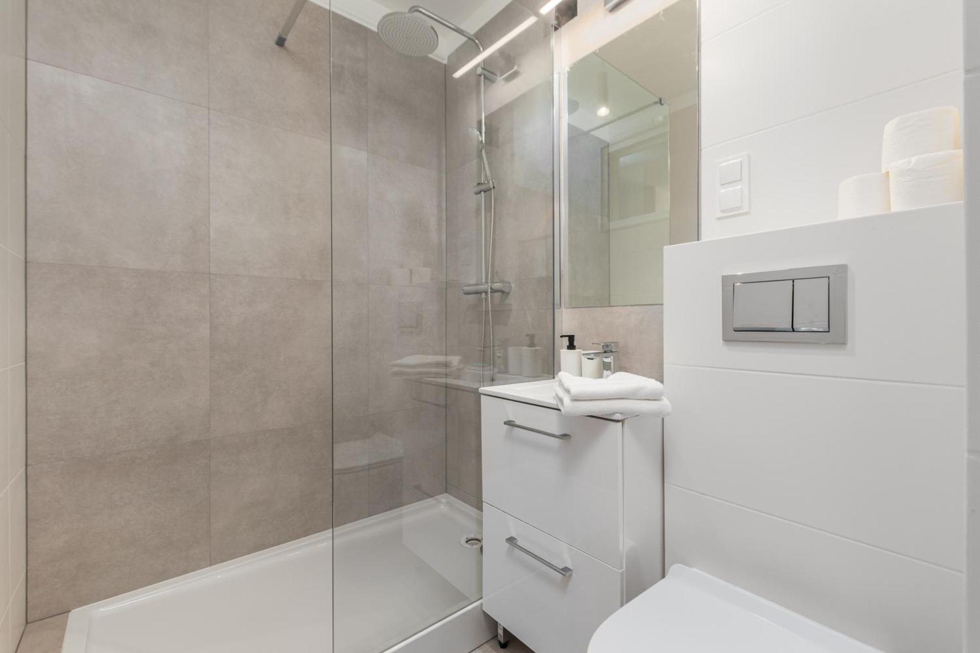 Zlota 67 By Homeprime Apartment *