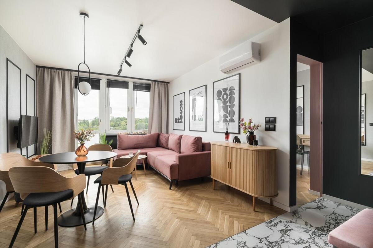 Sky7 Piwarskiego Apartamento