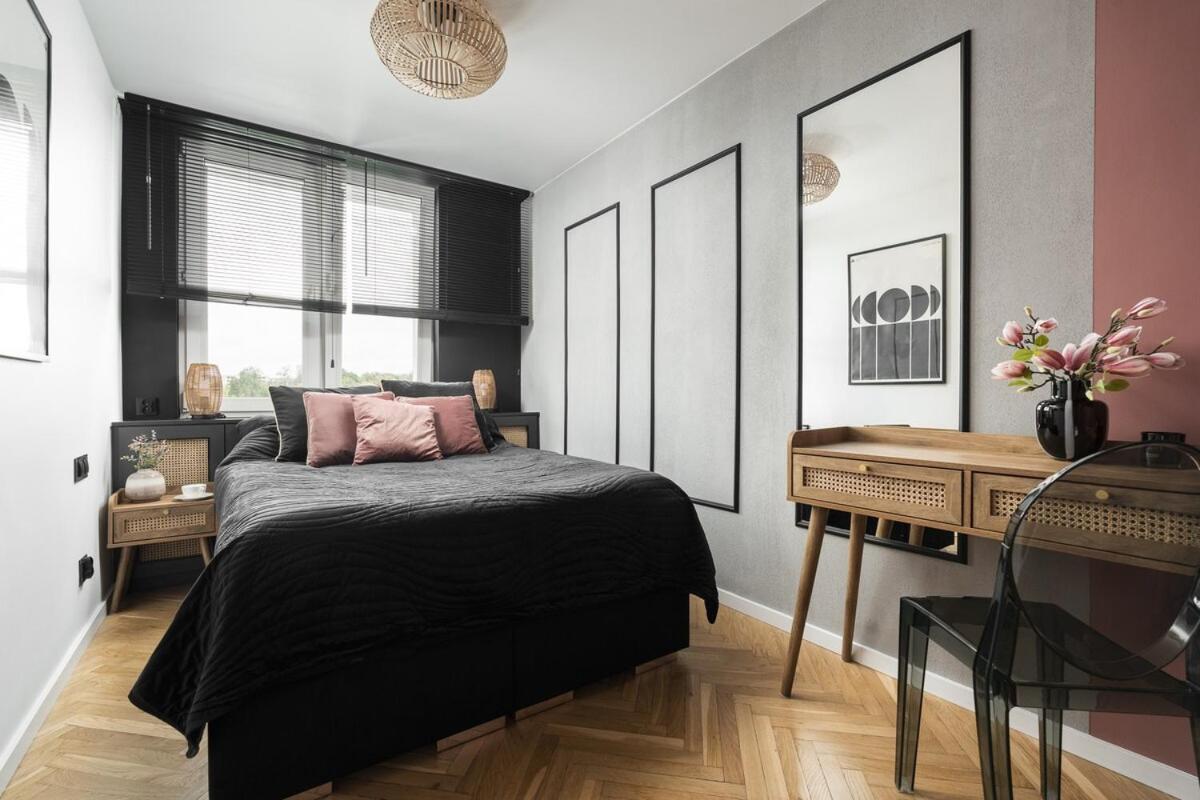 Sky7 Piwarskiego Apartamento