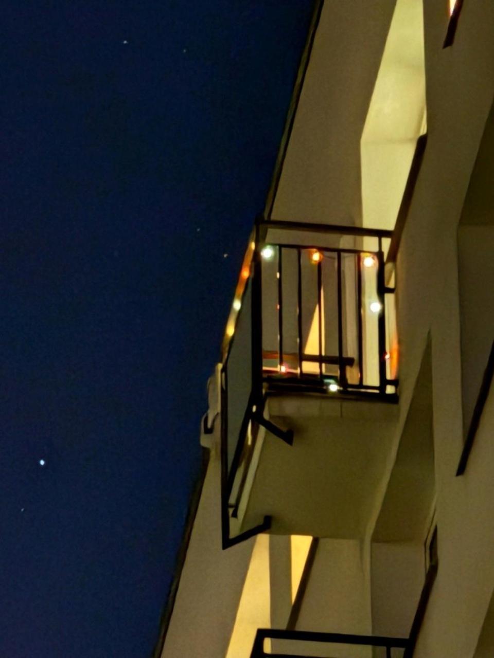 Apartment Iconic City View By Solarento Warsaw