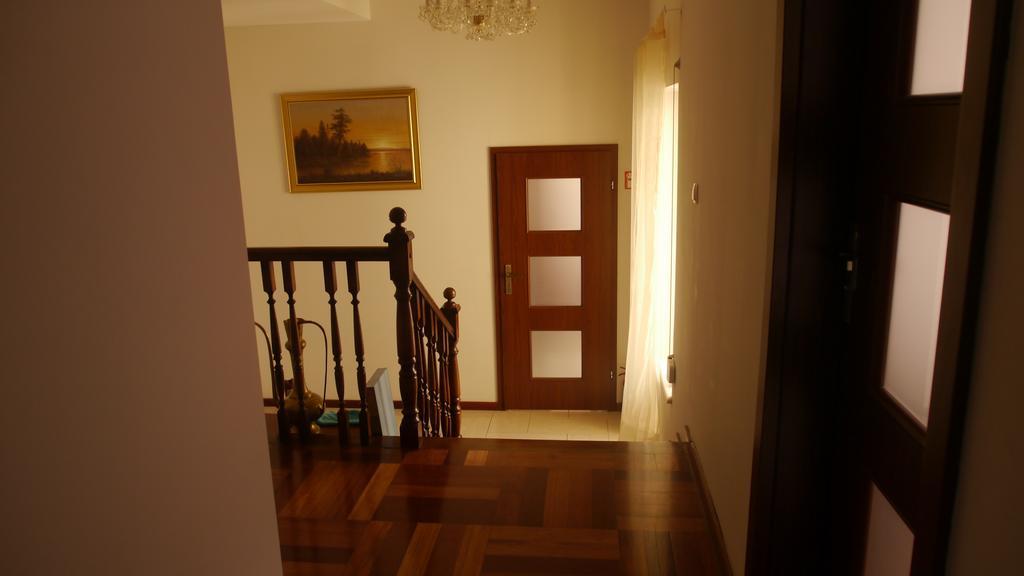 Hostel Leonik