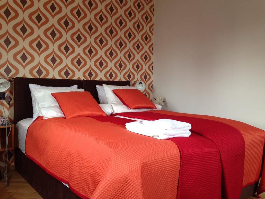 Przystanek Mdm Bed&breakfast Warsaw