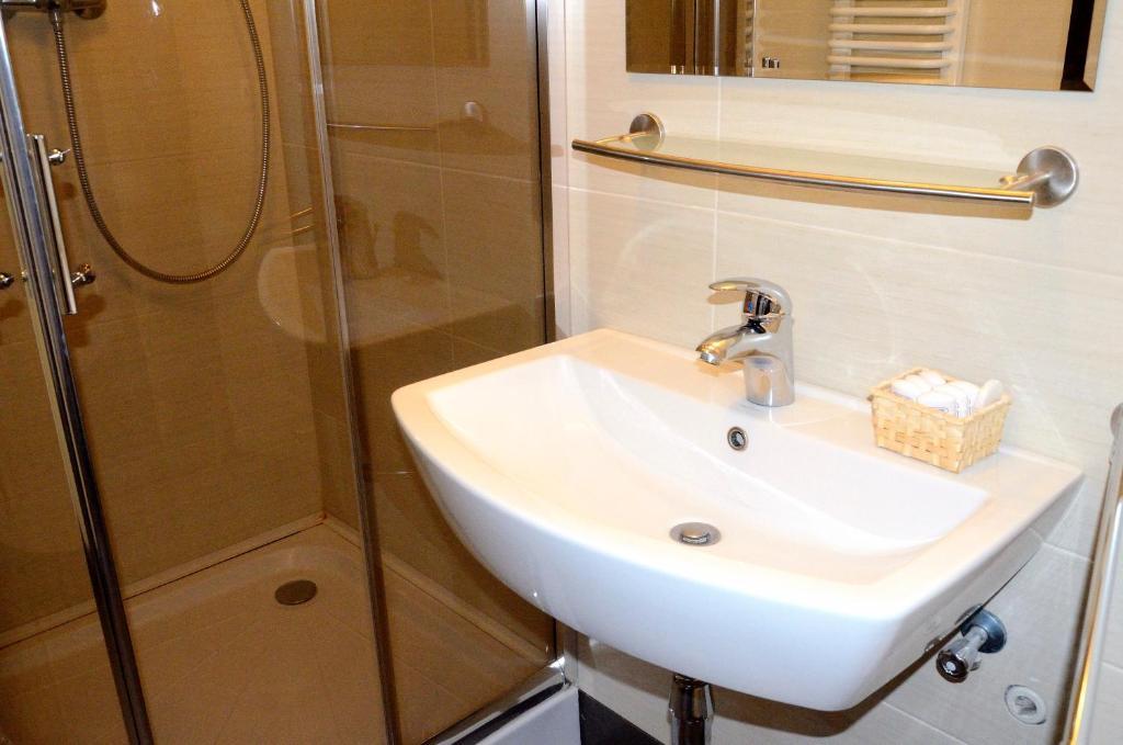Apartament C&g *