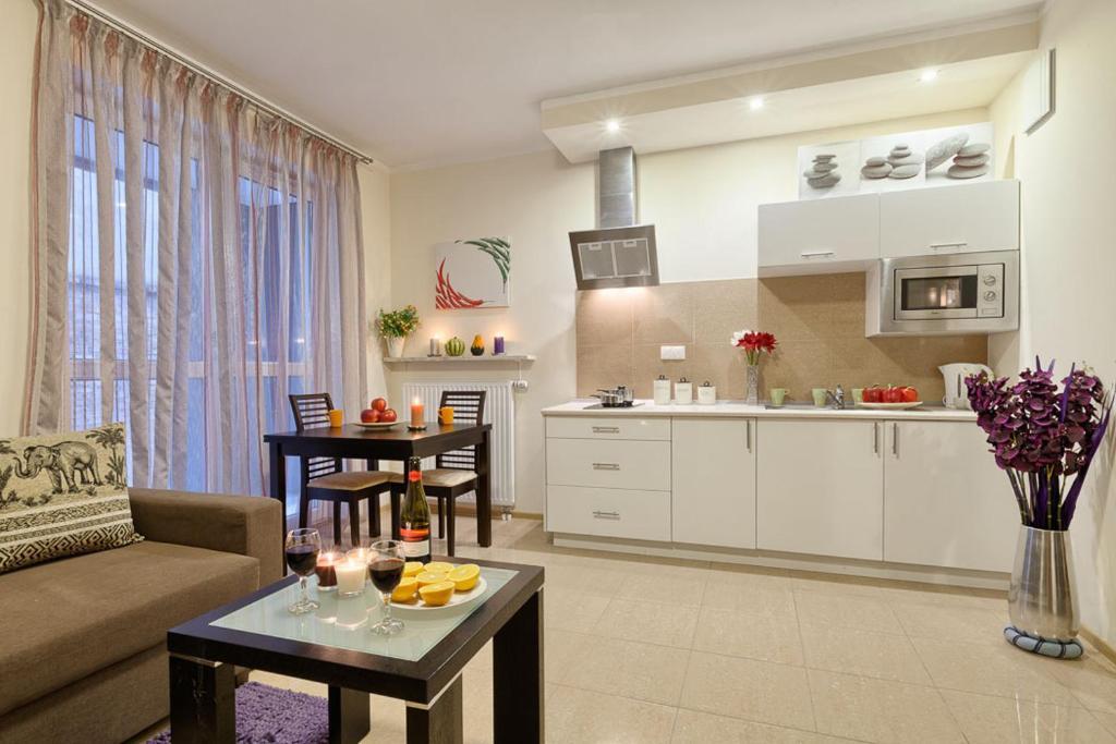 Hotel apartamentowy City Aparthotel Wola 3*