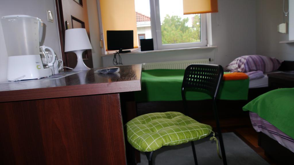 Hostel Leonik *