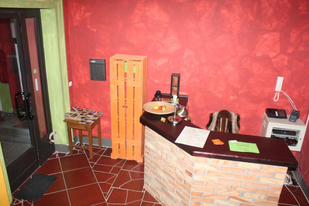 Nhà trọ El *