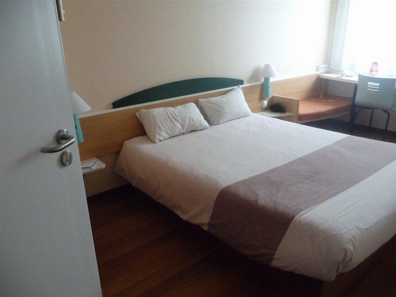 Ibis Stare Khách sạn 3*