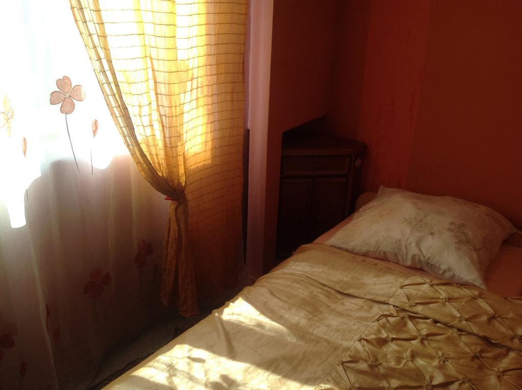 Pokoje Goscinne Bialy Domek Homestay *