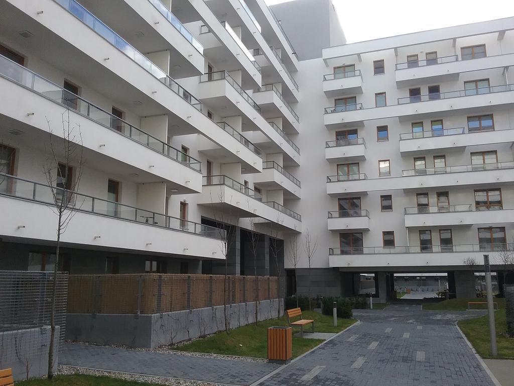 Newburg Kasprzaka 45 M2 *