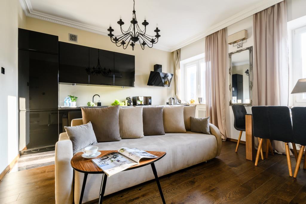 Shakespeare By Art Demo Apartment