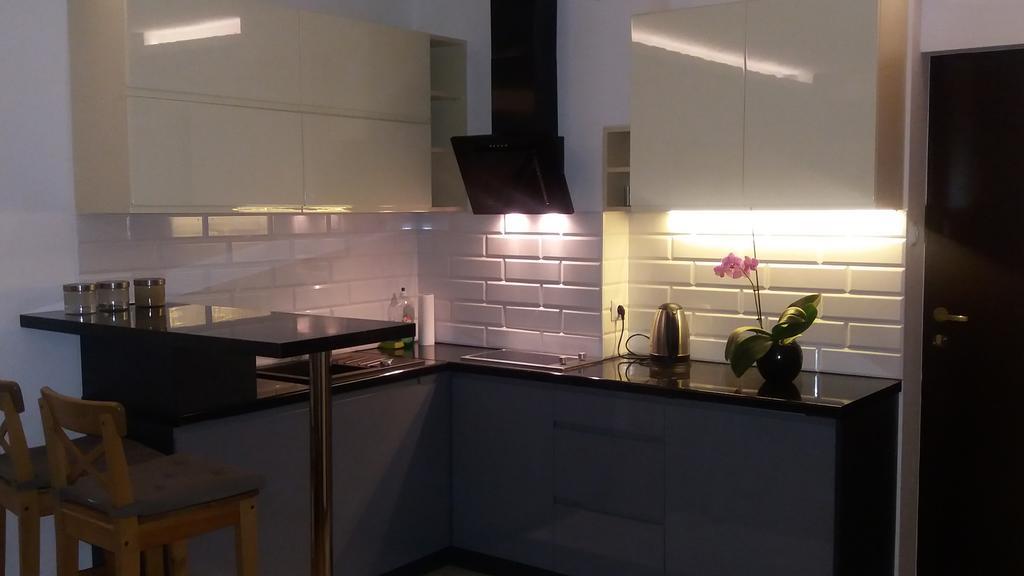Atrium Apartment *