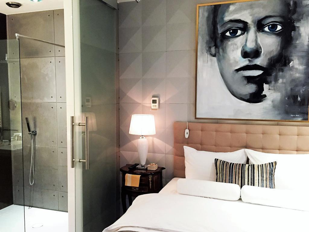 Mondrian Luxury Suites & Apartments Old Town Aparthotel *
