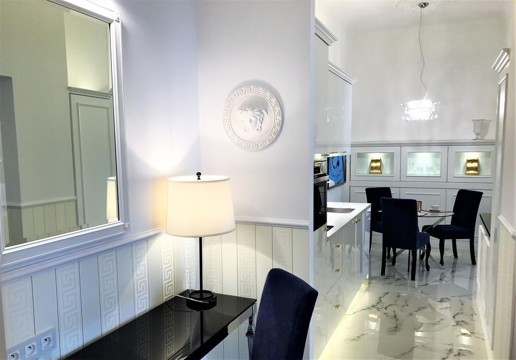 Luxury & Mondrian Market Square Ii Aparthotel Warsaw
