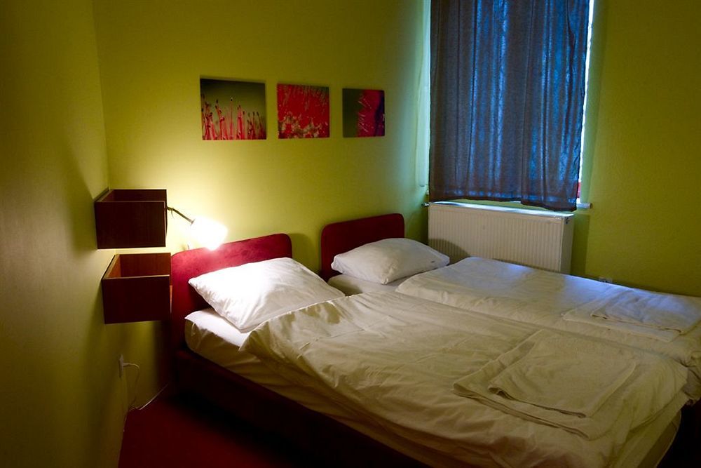 Hostel Helvetia - Private In Center And Old Town *