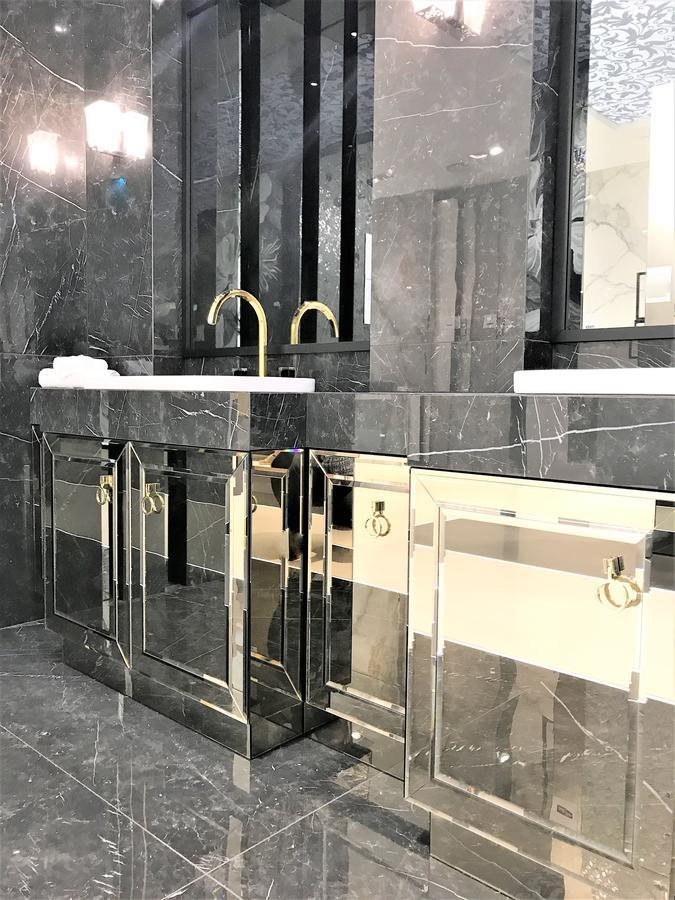 Aparthotel Mondrian Luxury Unesco Old Town