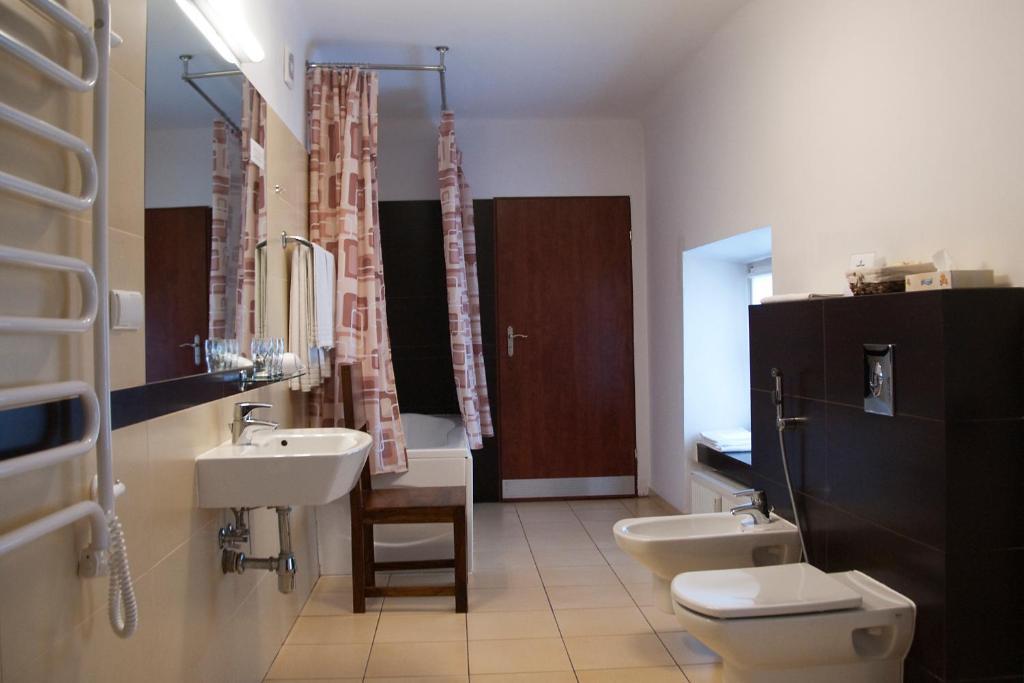 Castle Bed & Breakfast 3*