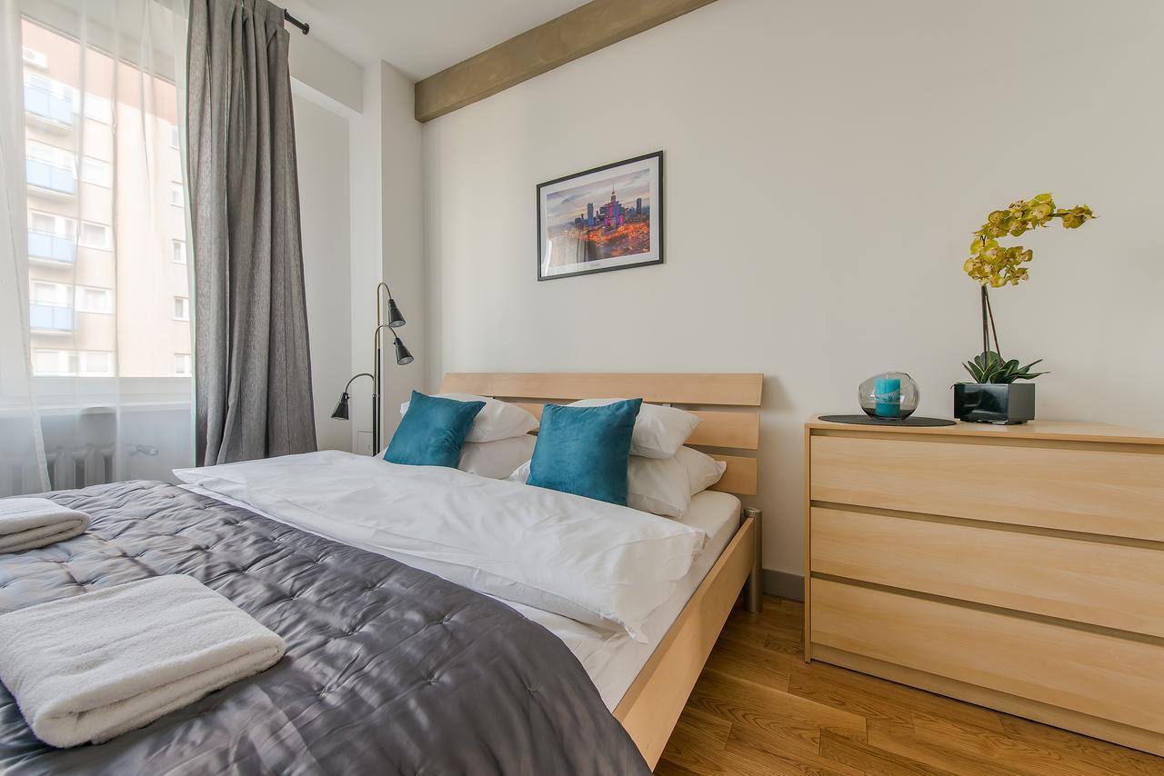 Apartment Chmielna 73 P&o Serviced