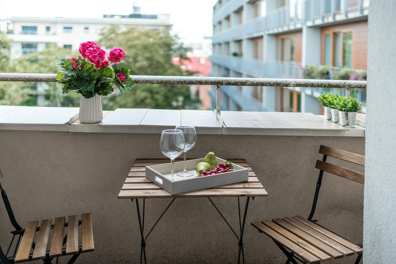 P&O Apartments Emilii Plater Warsaw
