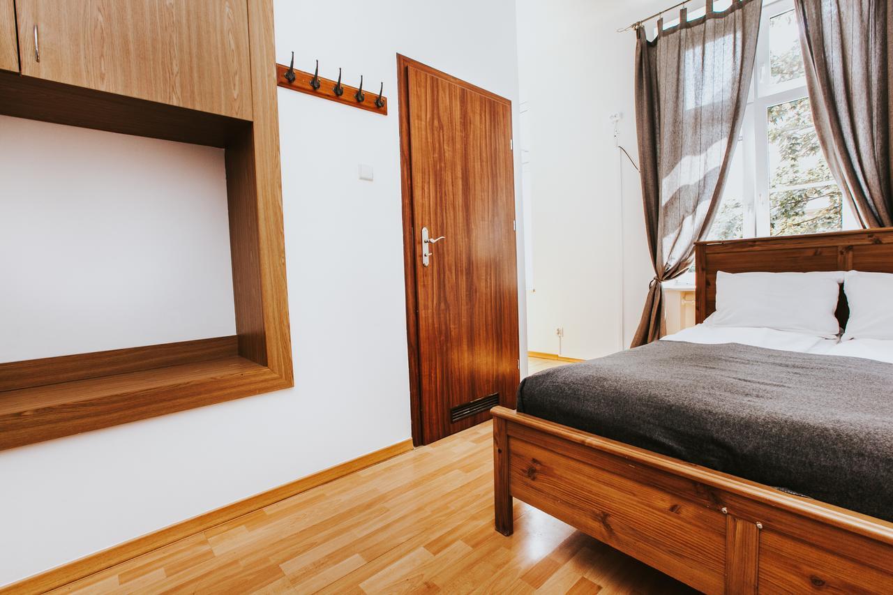 Erasmus Dorm Hostel *