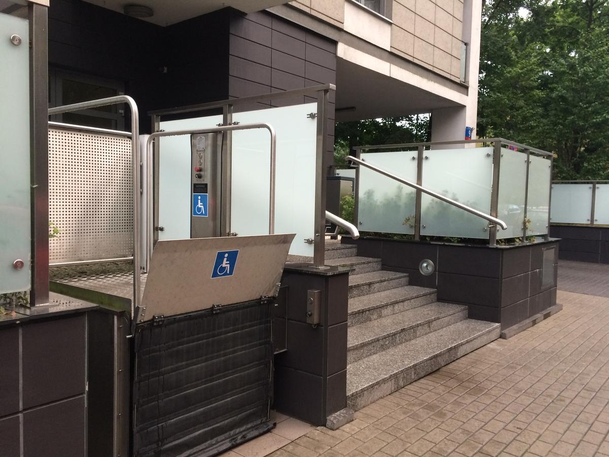 Apartament P&o Serviced Fabryczna *