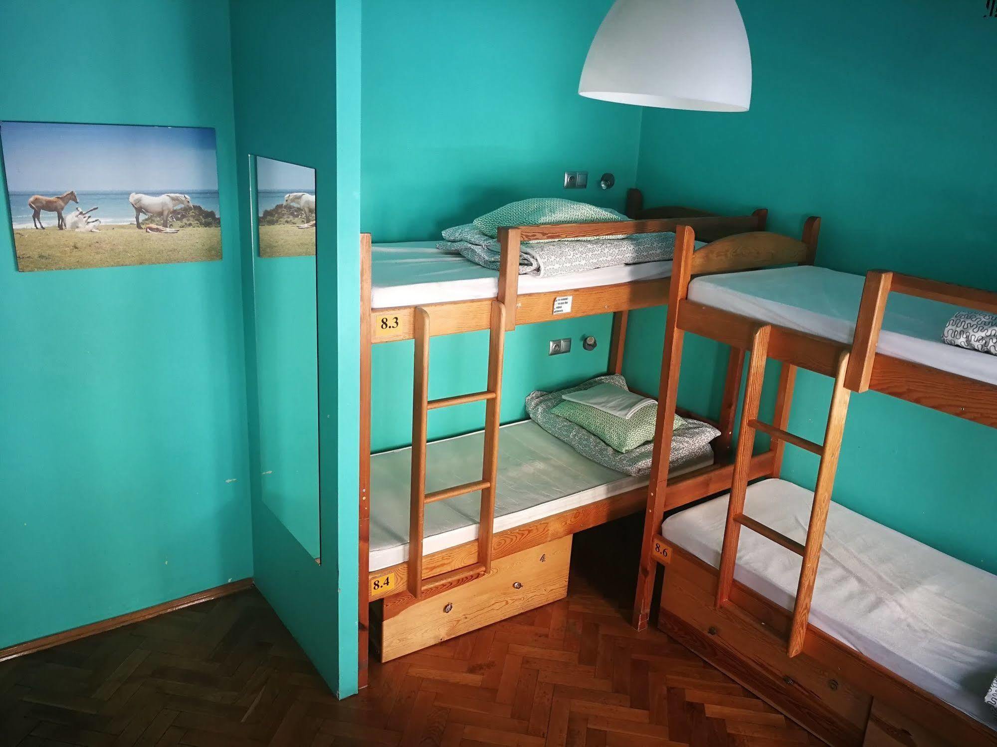 Hostel Helvetia - Private In Center And Old Town *