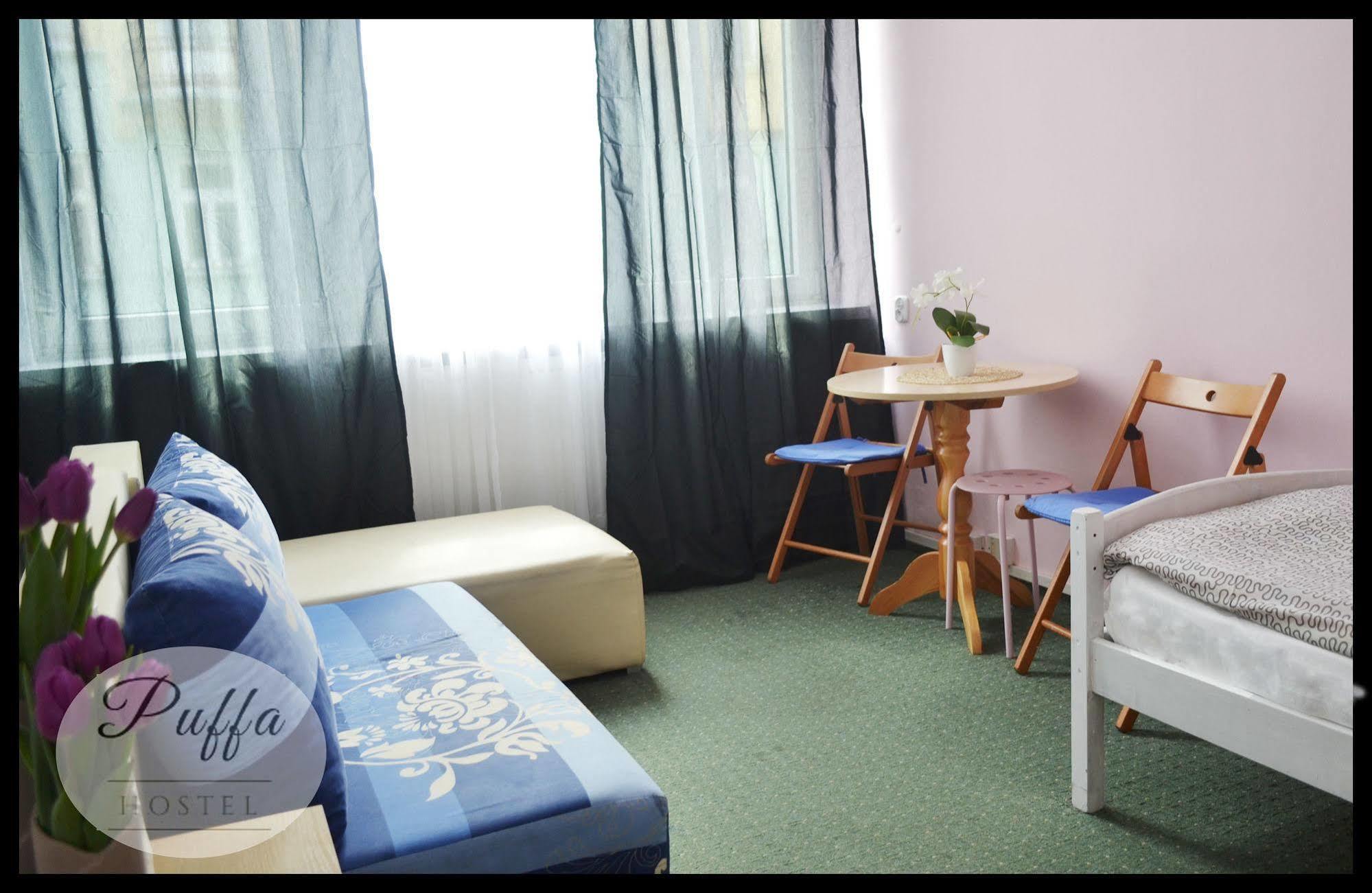 Puffa Hostel *