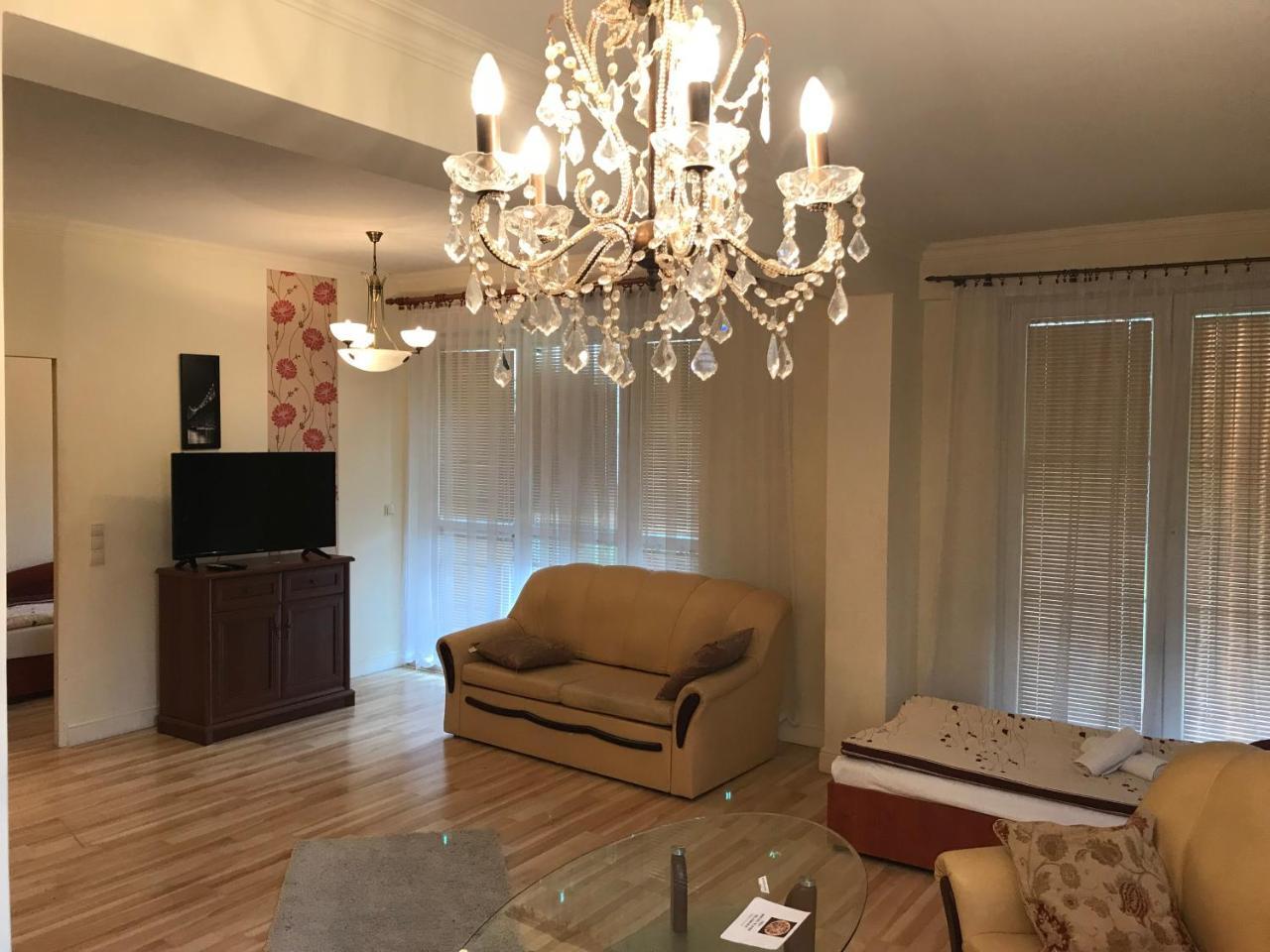 Roko Apartment *