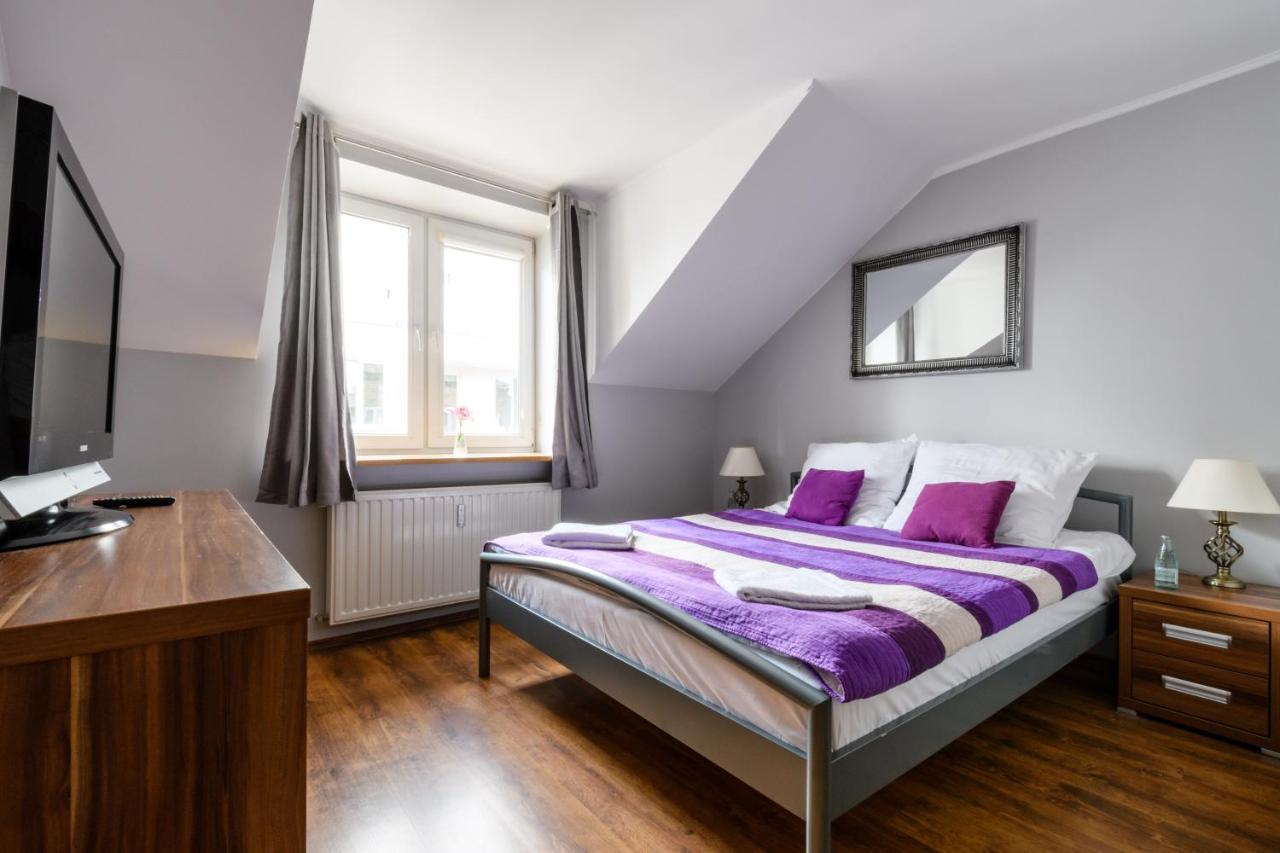 Hostel Hostel Stara Praga w Warszawie -Family&Cozy Atmosphere *