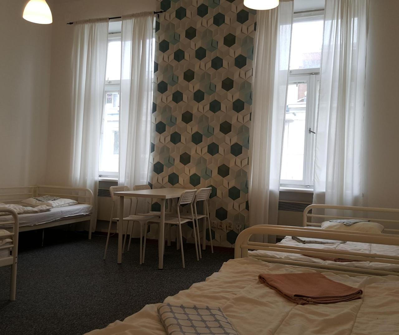 Witt Hostel *