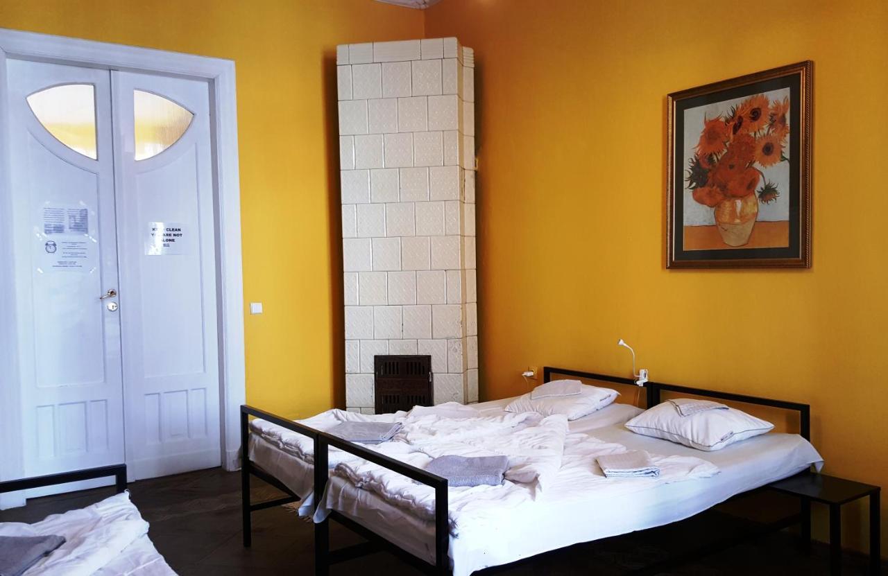 Witt Hostel *
