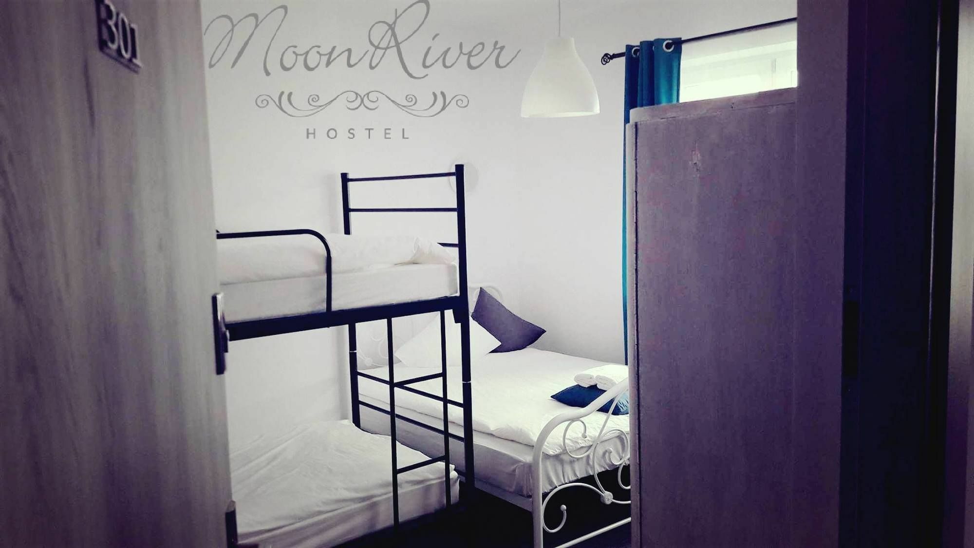 Homestay Moonriver Warsaw