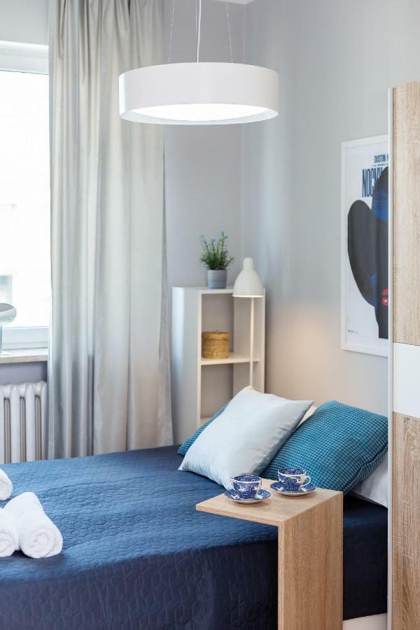 Center By Renters *
