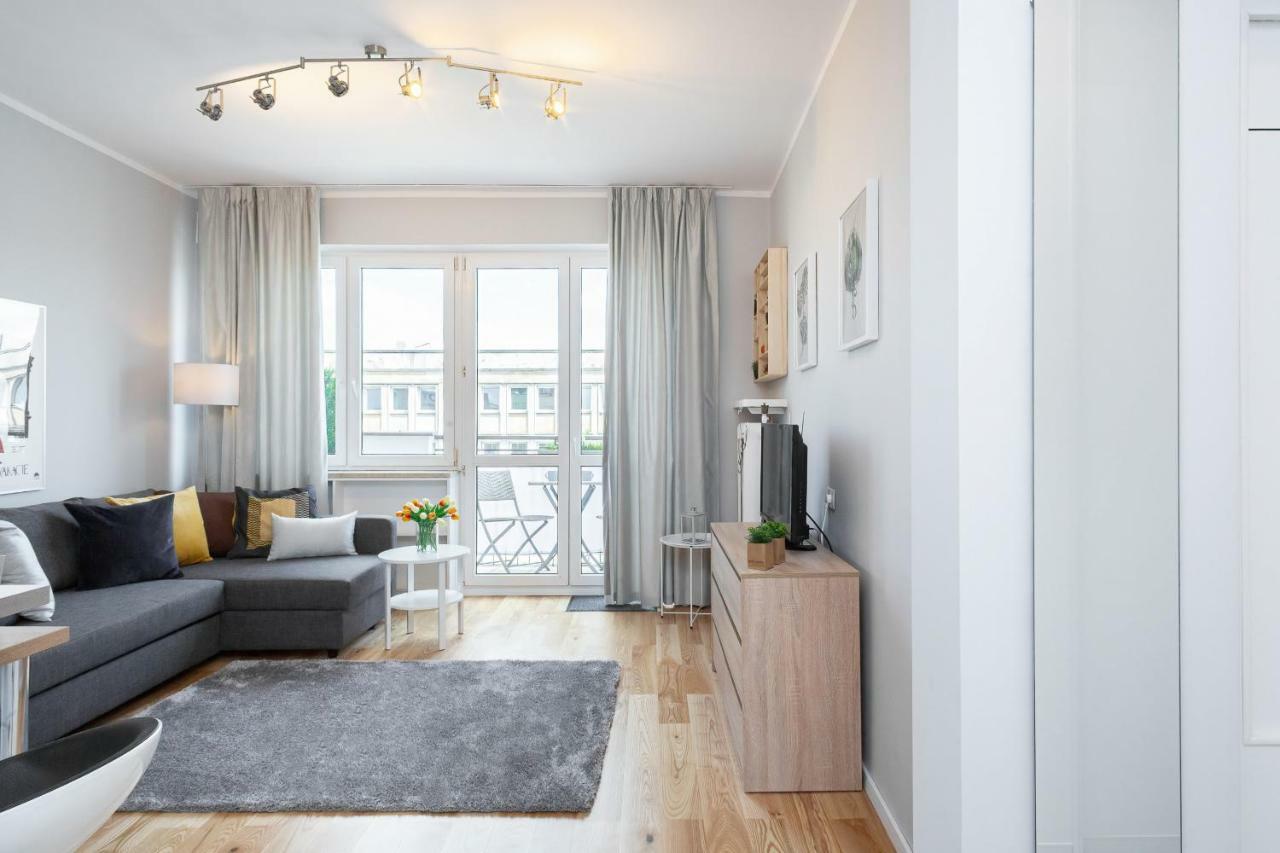 Center By Renters