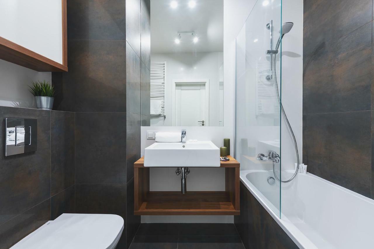 Apartment Okecie Airport Bakalarska 2 P&o Serviced