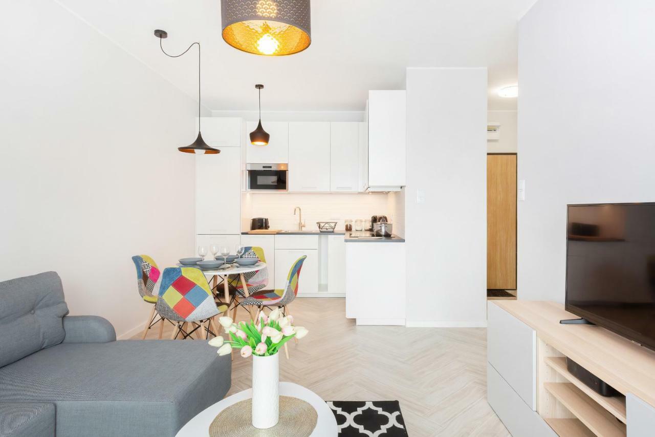 Rondo Wiatraczna By Renters