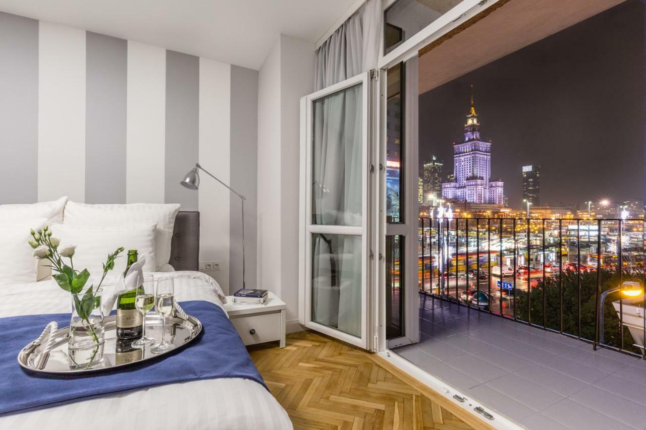 Apartment Glam Center