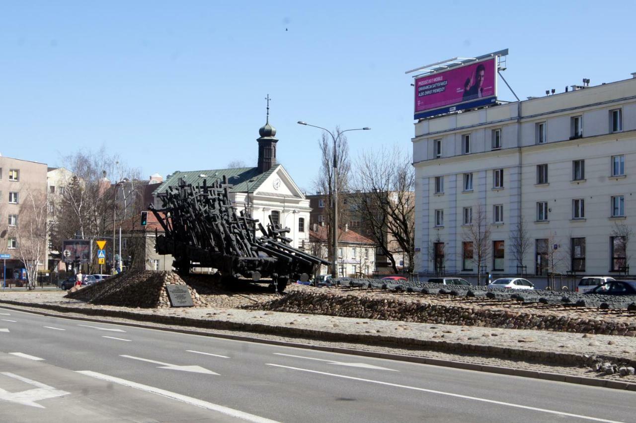 Apartment Andersa 35 Warsaw