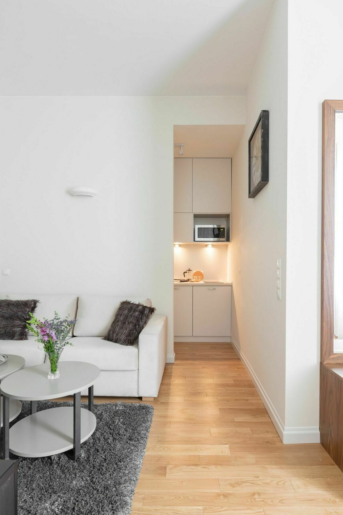 Luxury 60 * Warsaw