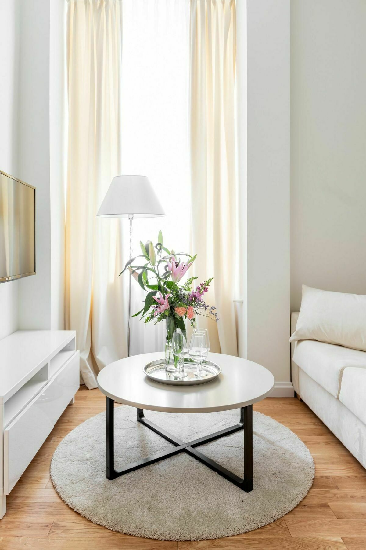 Luxury 60 * Warsaw