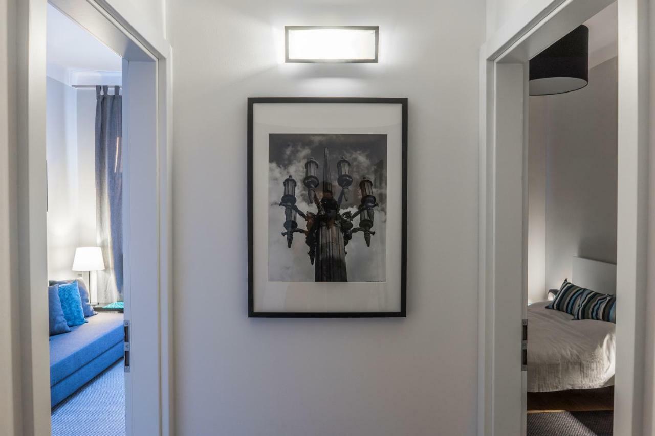 Apartment 3v *