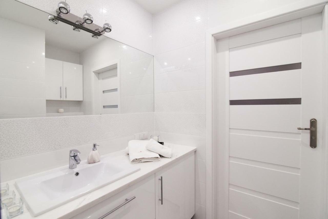 Apartment Notabene Airport Warsaw