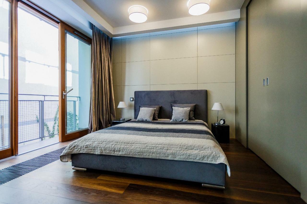 Warszawski Sen-apartament Emilii Plater 10 *