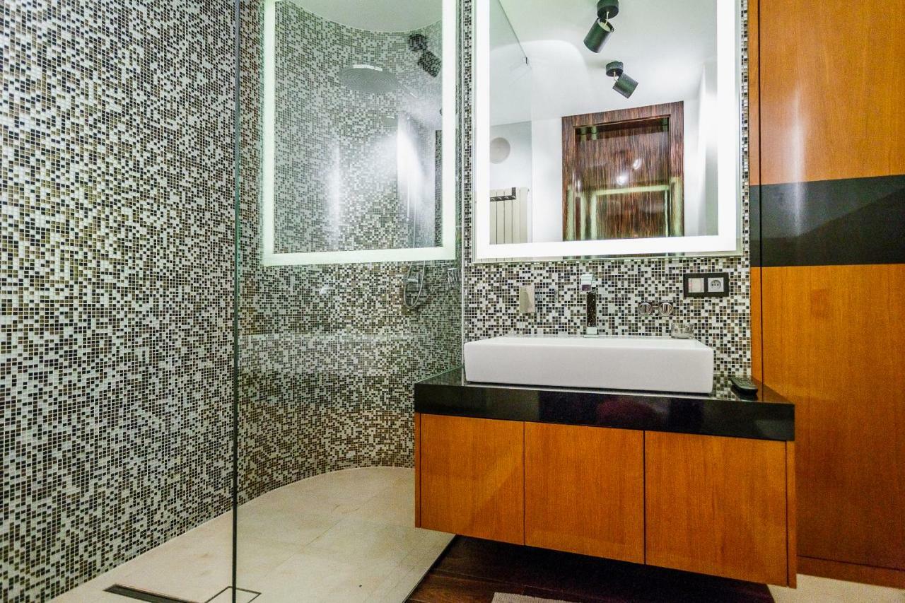 Warszawski Sen-apartament Emilii Plater 10 *
