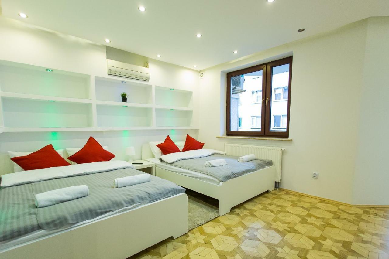 Adventure - Wlodarzewska 59b Apartment