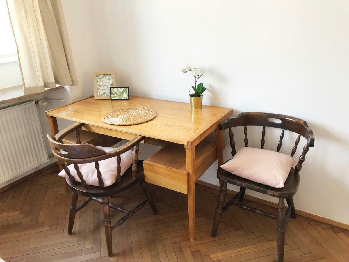 Aleja Niepodleglosci 245- 2br By Homeprime
