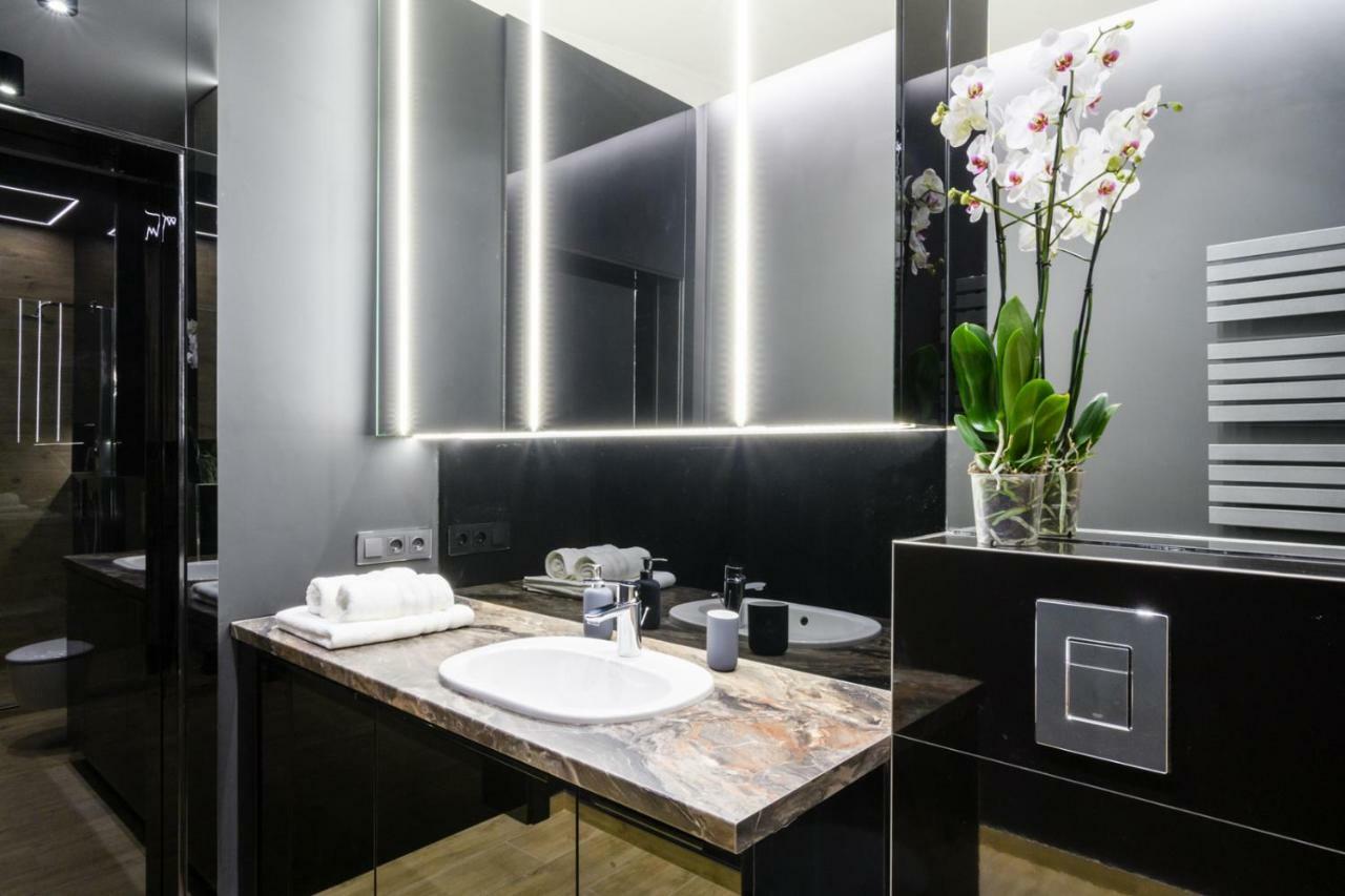 Apartment Zlota Luxury Warsaw