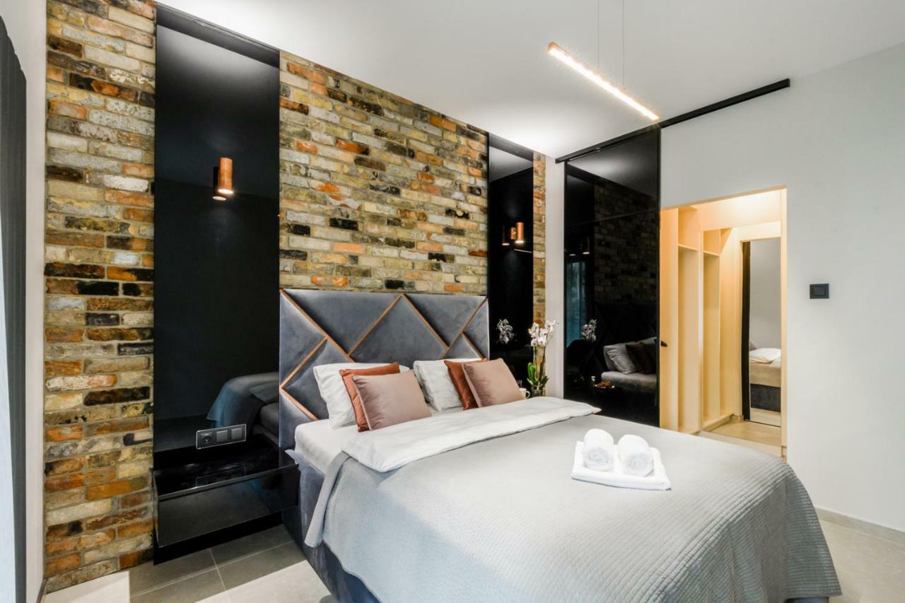 Zlota Luxury Apartment